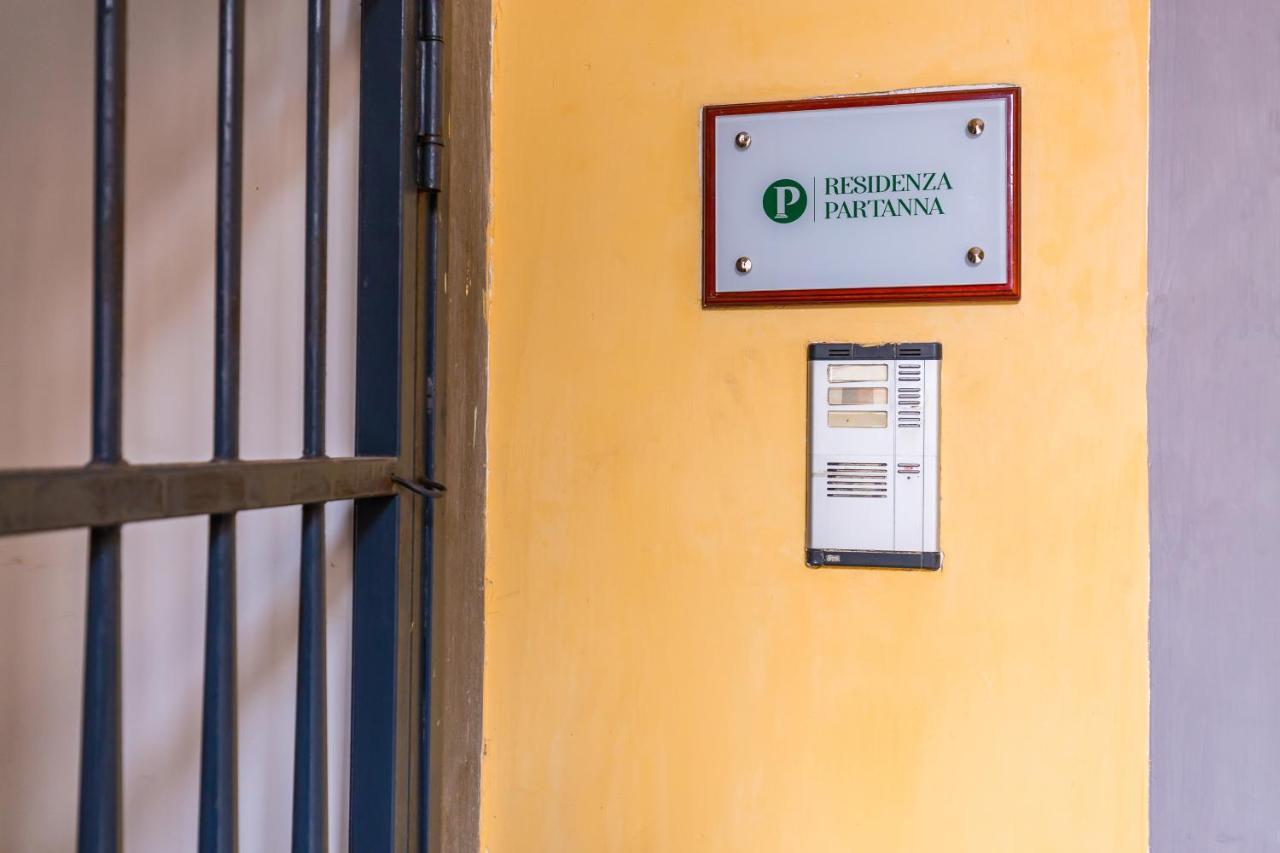 Residenza Partanna By Napoliapartments Zewnętrze zdjęcie